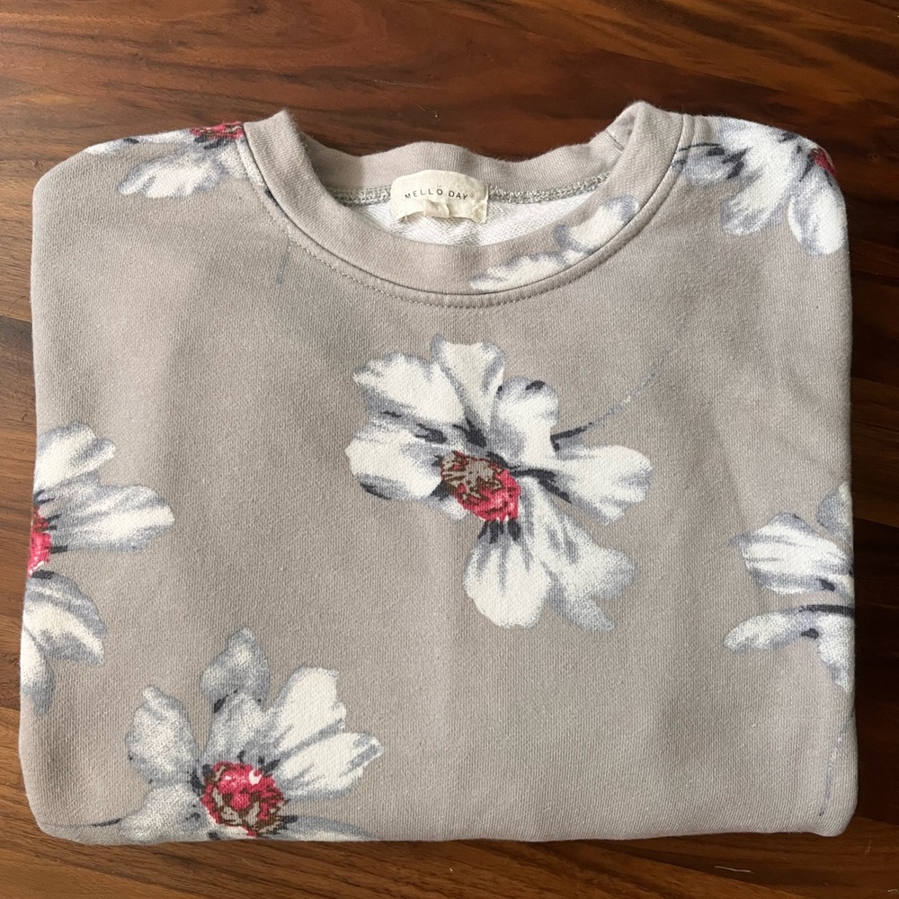 Floral sweatshirt